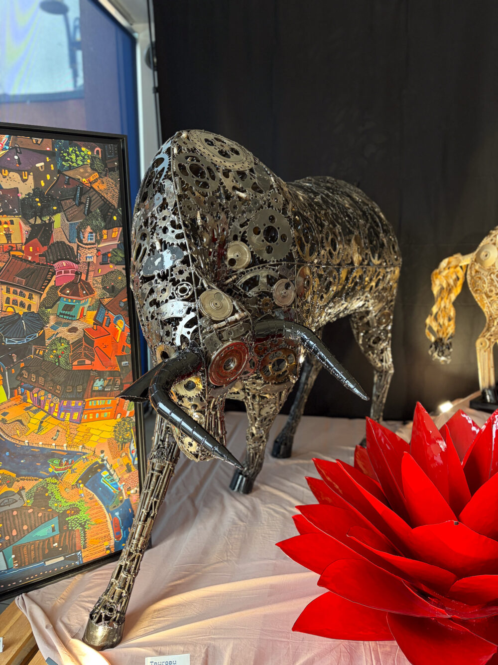 Taureau en pièces métalliques – sculpture artisanale ArtHome