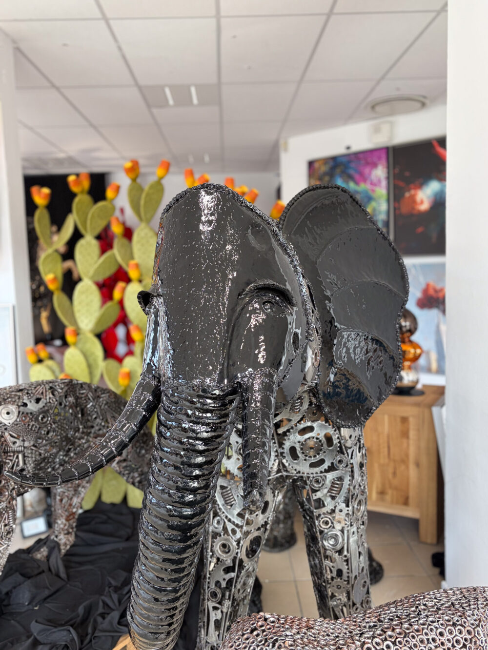 Détail de l’éléphant en pièces mécaniques – vue rapprochée