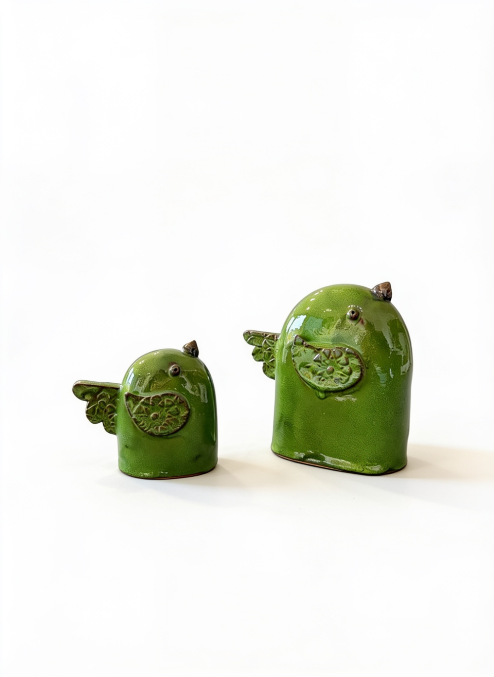 Lot de 2 oiseaux décoratifs en céramique vertes – pièces artisanales