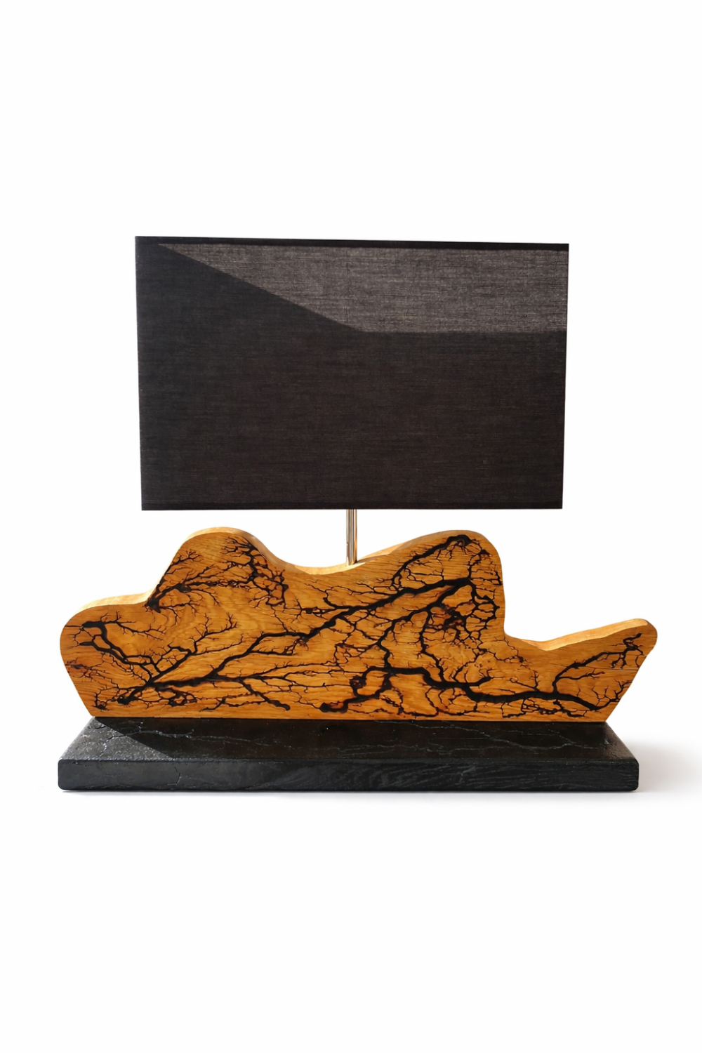 Lampe à Poser Fractale – Bois Massif & Abat-jour Noir