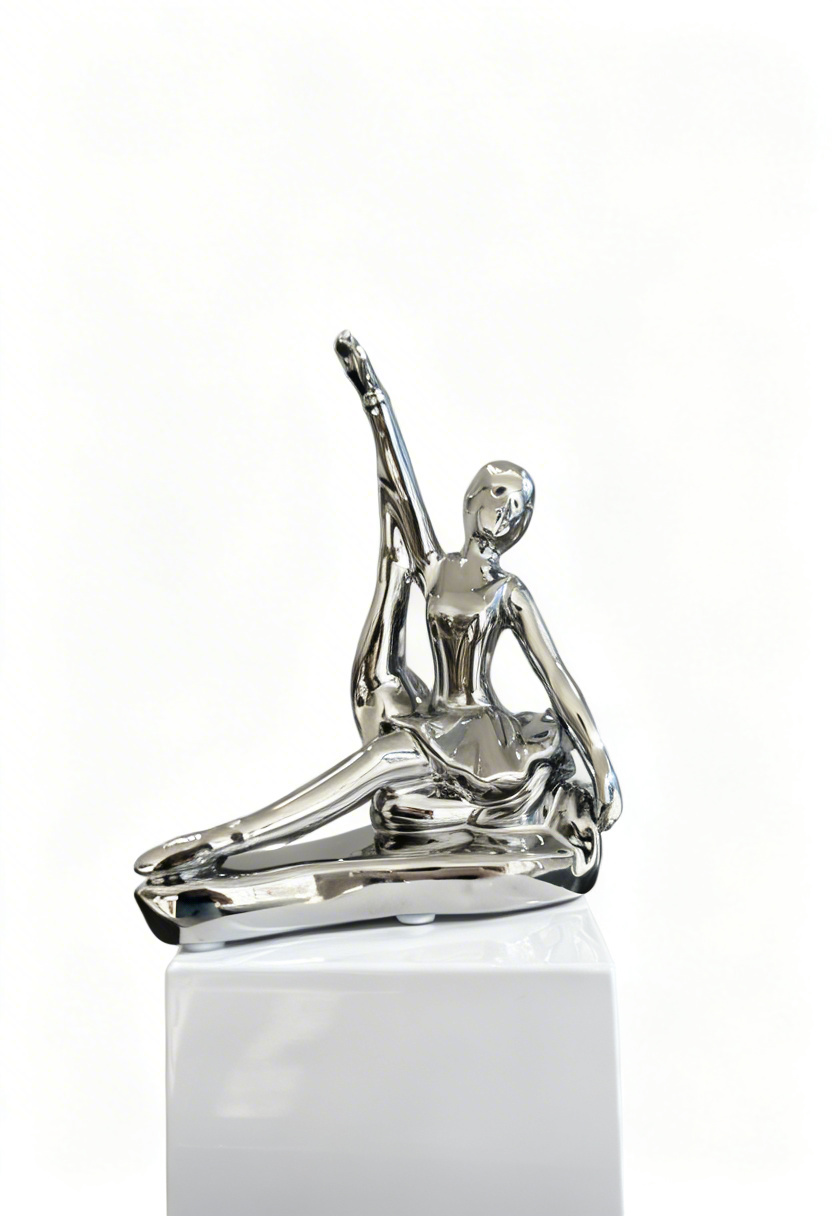 figurine-ballerine-assise-sol-extension-chrome-argent-deco-salon