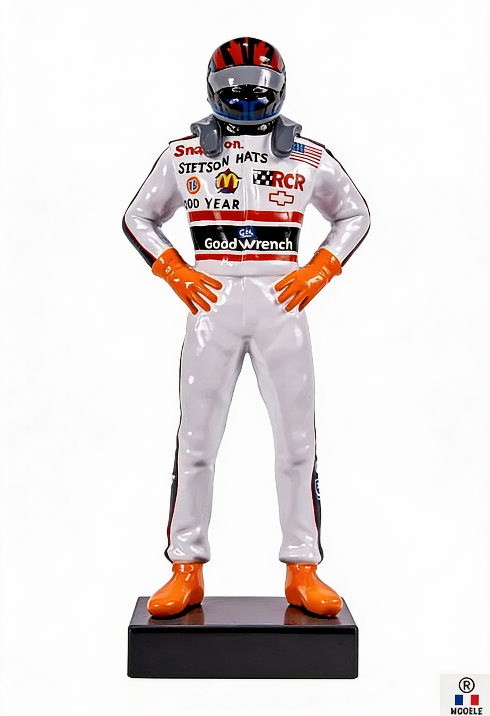 Sculpture pilote NASCAR blanc RCR résine 150 cm – statue course décoration