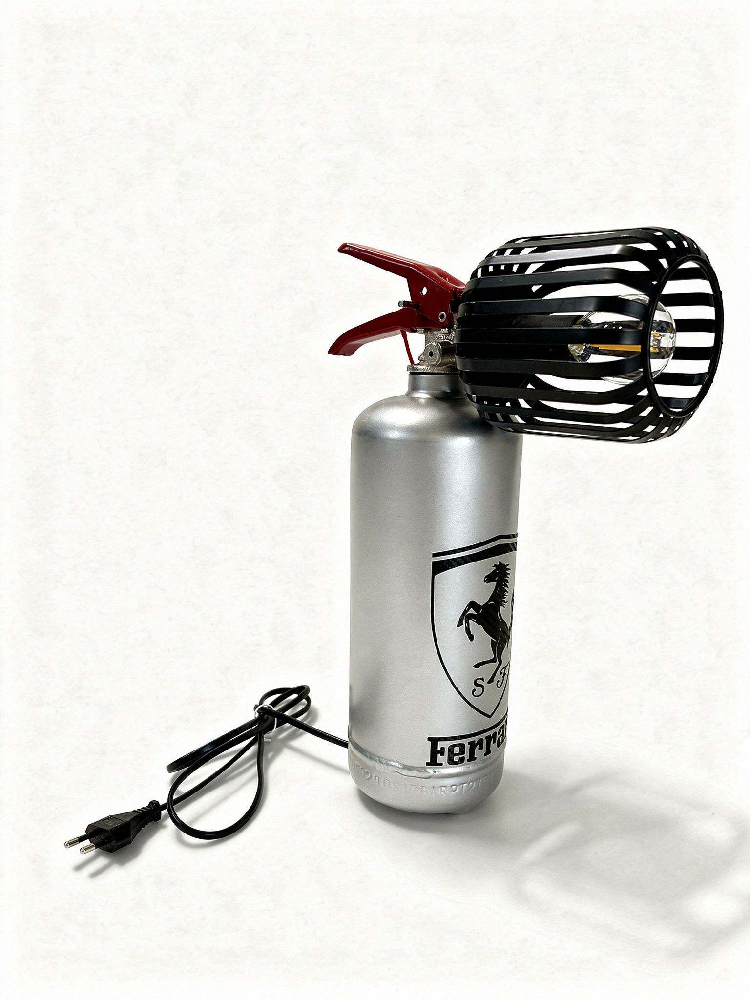 petit_extincteur_ferrari_40cm